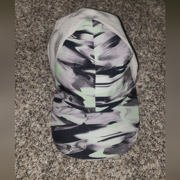 Lululemon | NWOT Fast and Free Run Hat - Picture 3 of 6